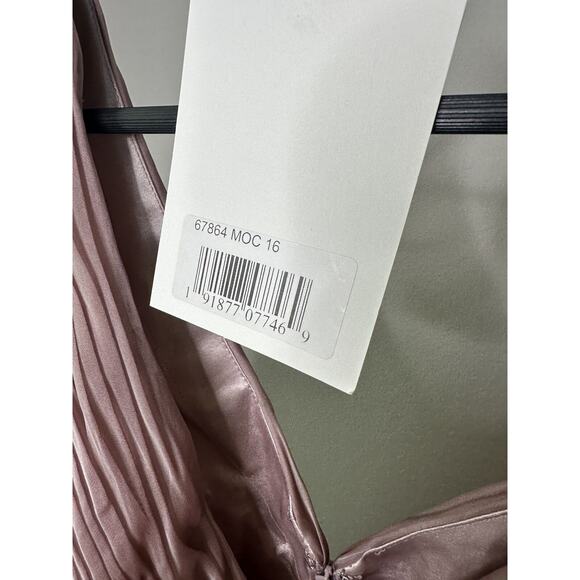 Mac Duggal Mauve Long Sleeves V-Neck Tiered Evening Gown Size 16 - Picture 4 of 8